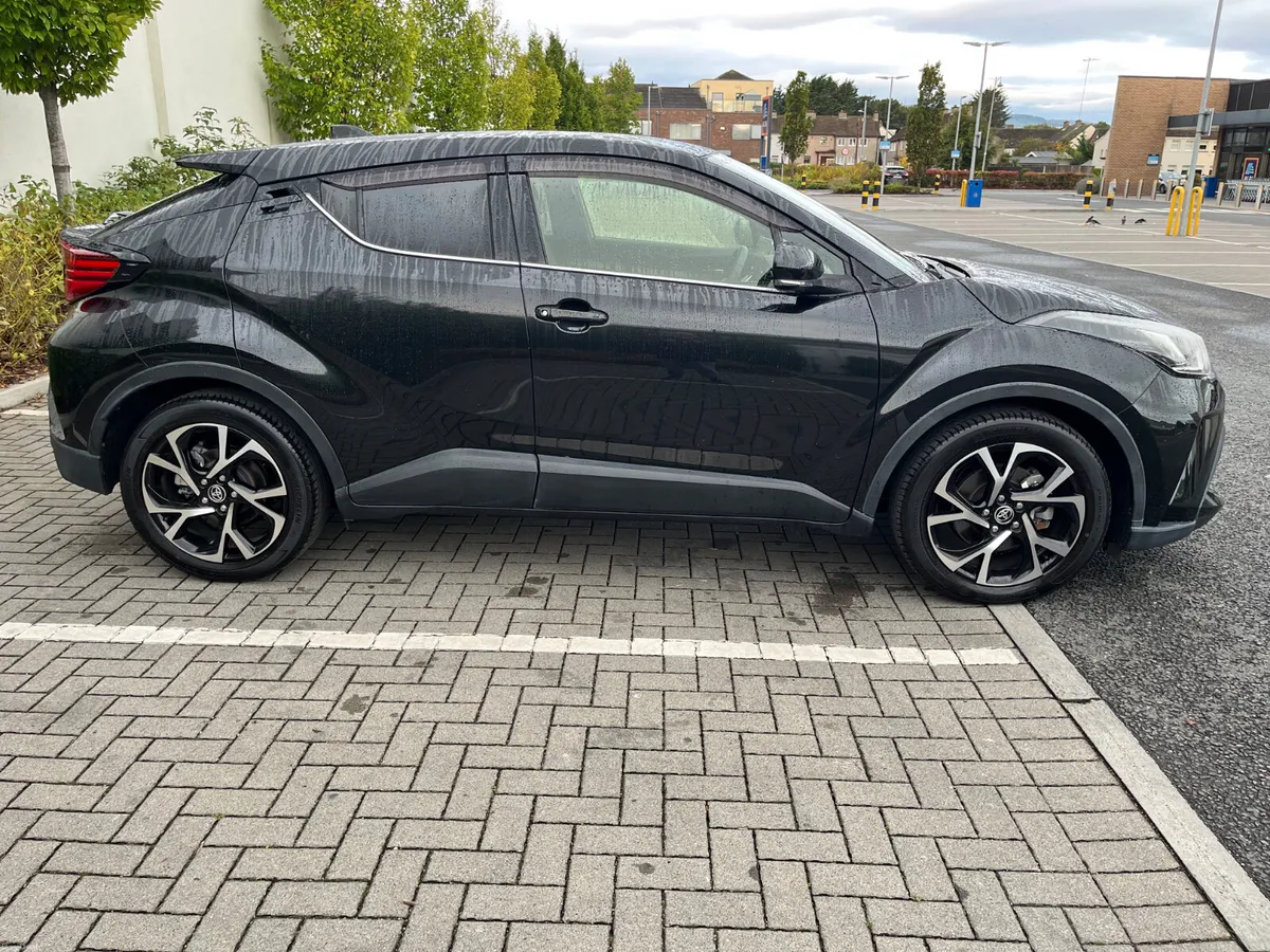 Toyota C-HR 2020, HYBRID, VERY LOW MILEAGE, - Image 5
