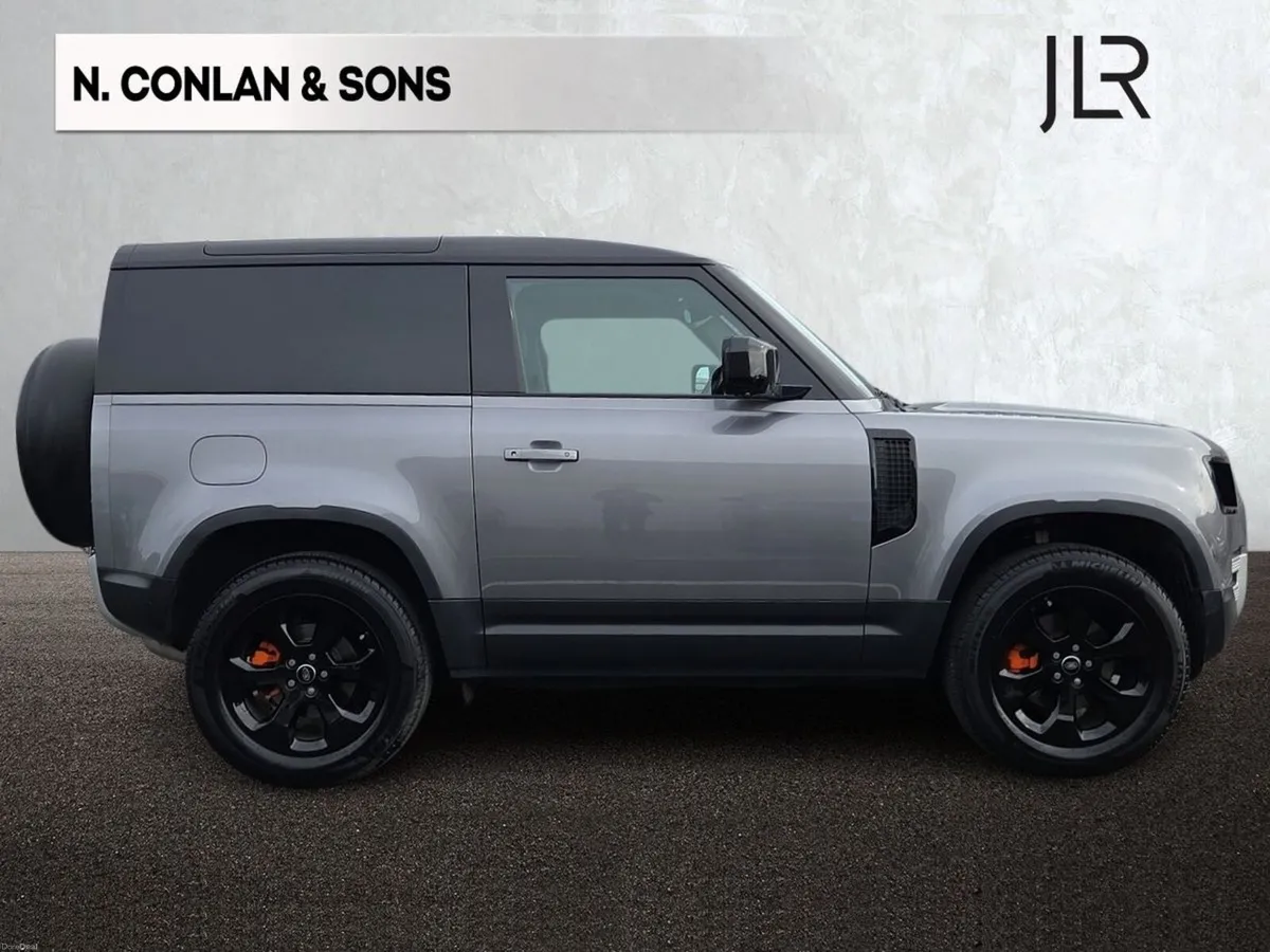 Land Rover Defender 90 3.0D HARD TOP SE COMMERCIAL - Image 6
