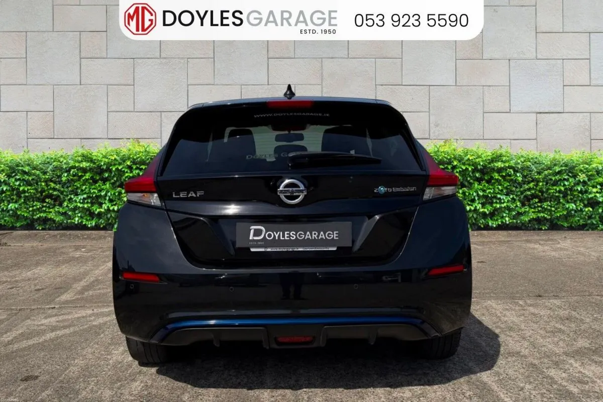Nissan Leaf Leaf SV Premium 40 kWh - Image 4