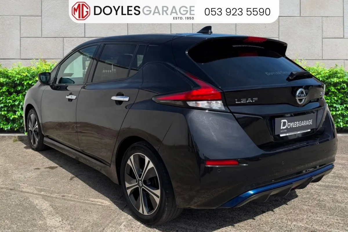 Nissan Leaf Leaf SV Premium 40 kWh - Image 5