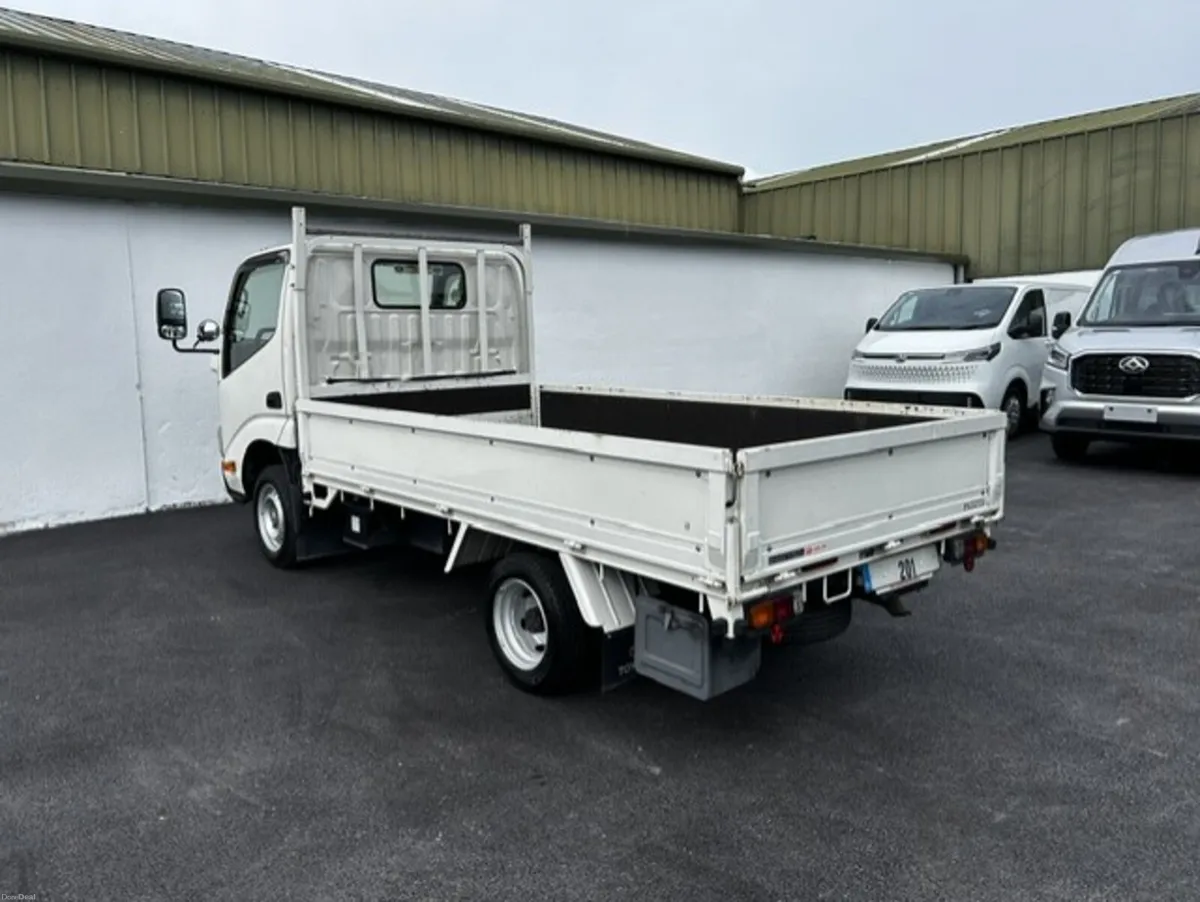 TOYOTA DYNA 3.0 D4D - Image 4