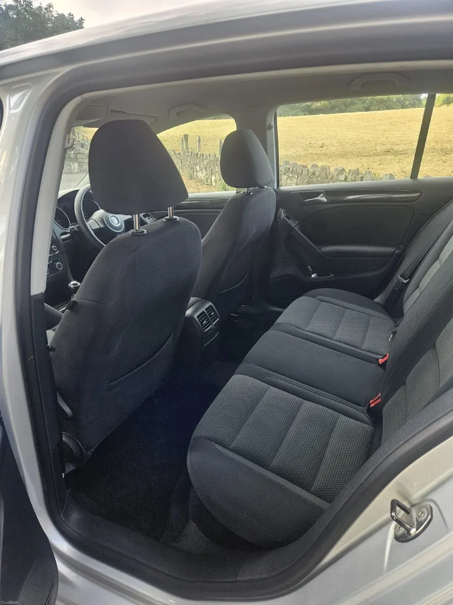 Volkswagen Golf 2011 - Image 3