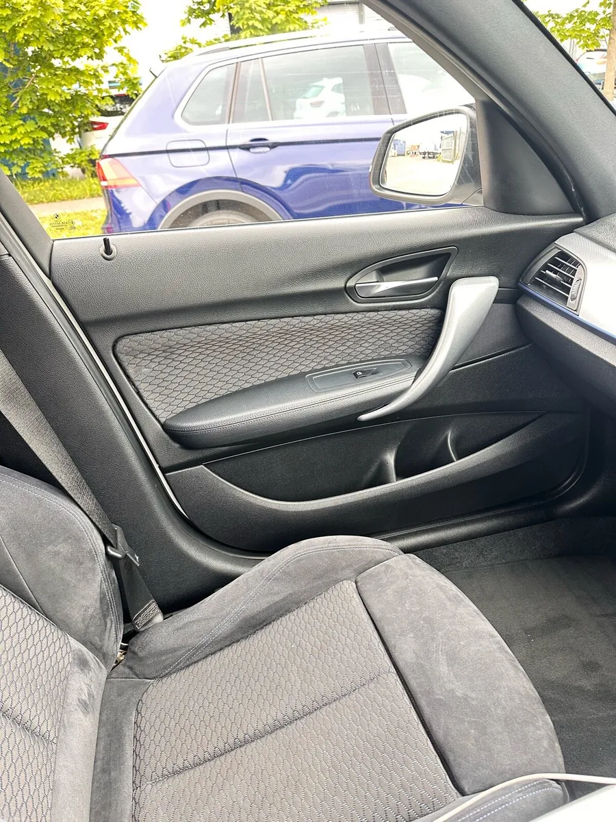 Bmw 1 series 116i Automatic - Image 5
