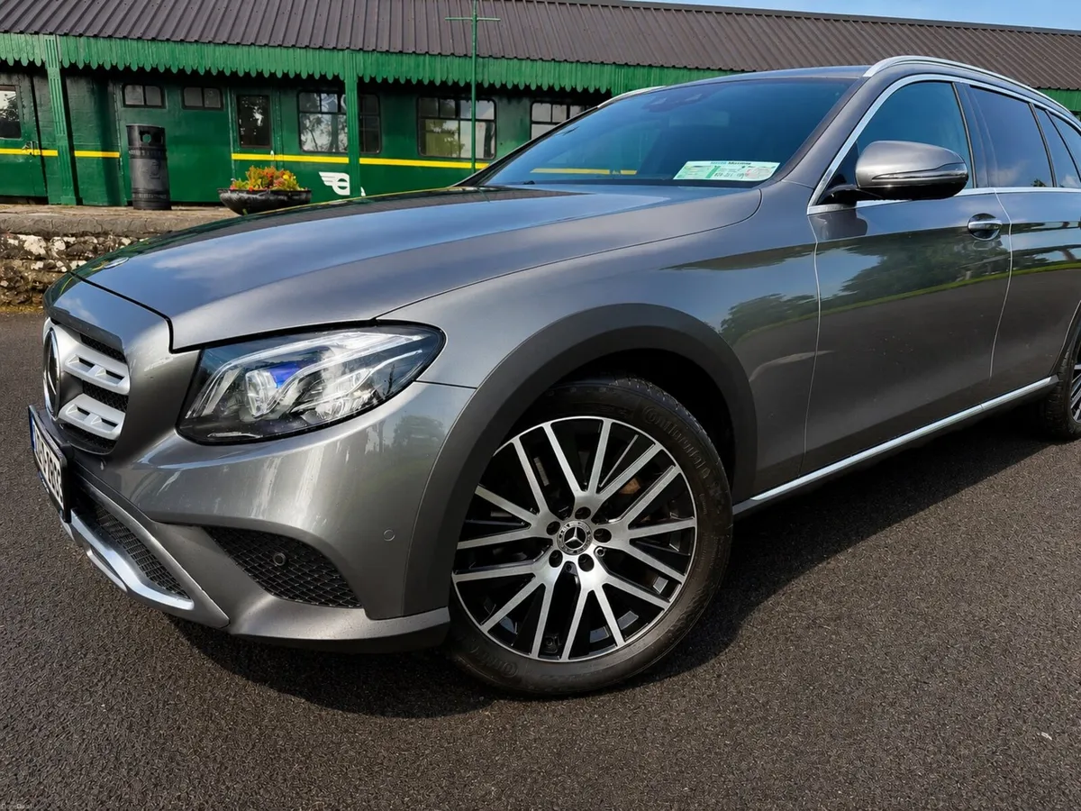 2020 Mercedes Benz E220d 4 matic 4 wheel drive - Image 5