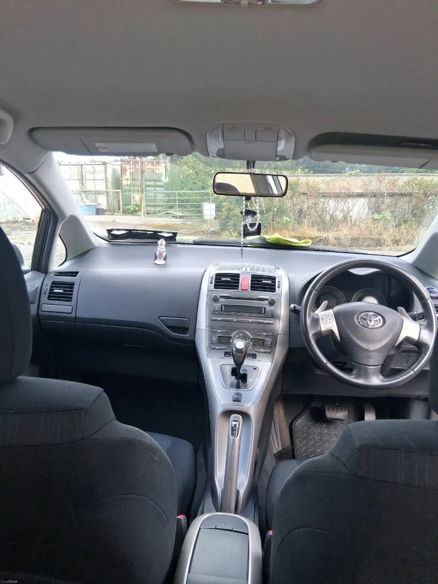 Automatic 1.4 diesel toyota auris - Image 3