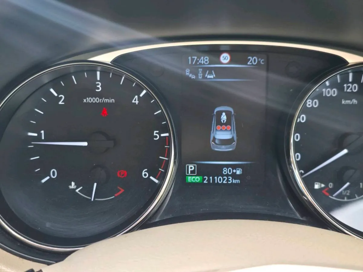Nissan X-Trail High Spec  1.6 Automatic MPV 2016 - Image 5