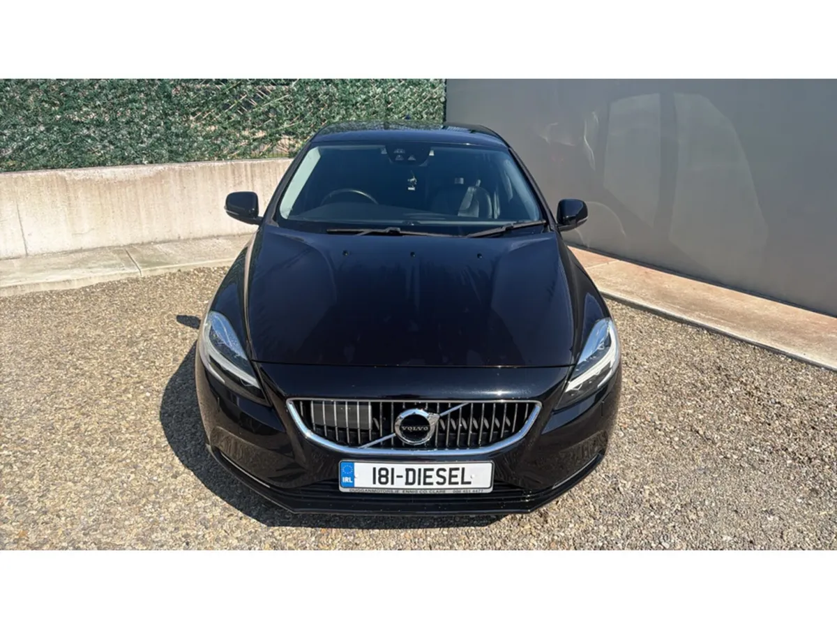 Volvo V40 D4 2.0 auto - Image 2