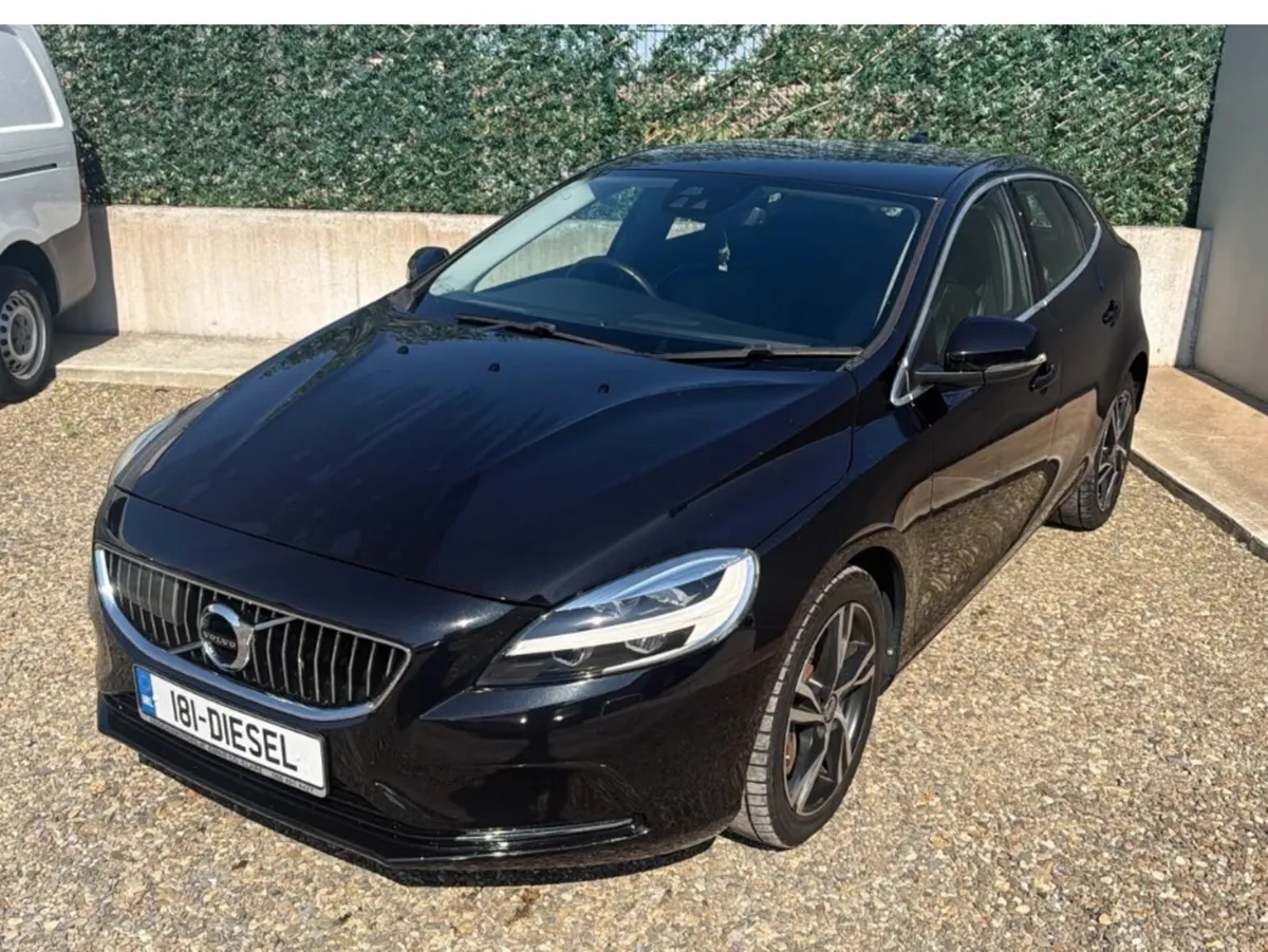 Volvo V40 D4 2.0 auto - Image 3