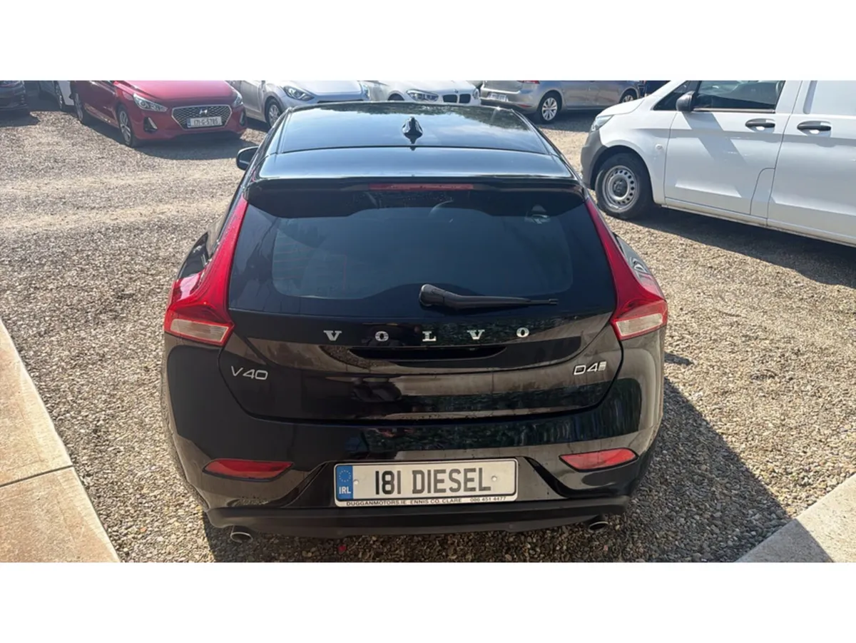 Volvo V40 D4 2.0 auto - Image 5