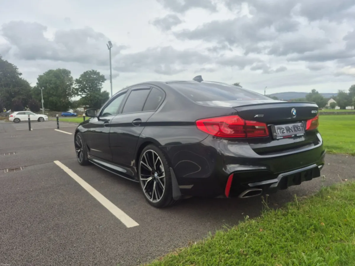 BMW 5-Series 2017 - Image 2