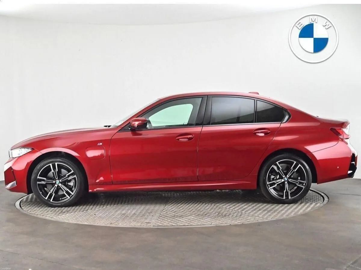 BMW 3-Series 330e M Sport Saloon - Image 3