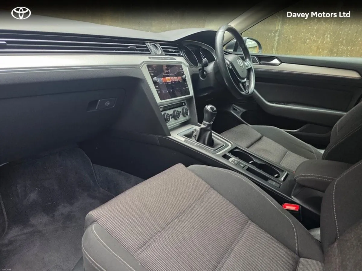 Volkswagen Passat CL 1.4 TSI MANUAL 6SPEED FWD 125 - Image 6