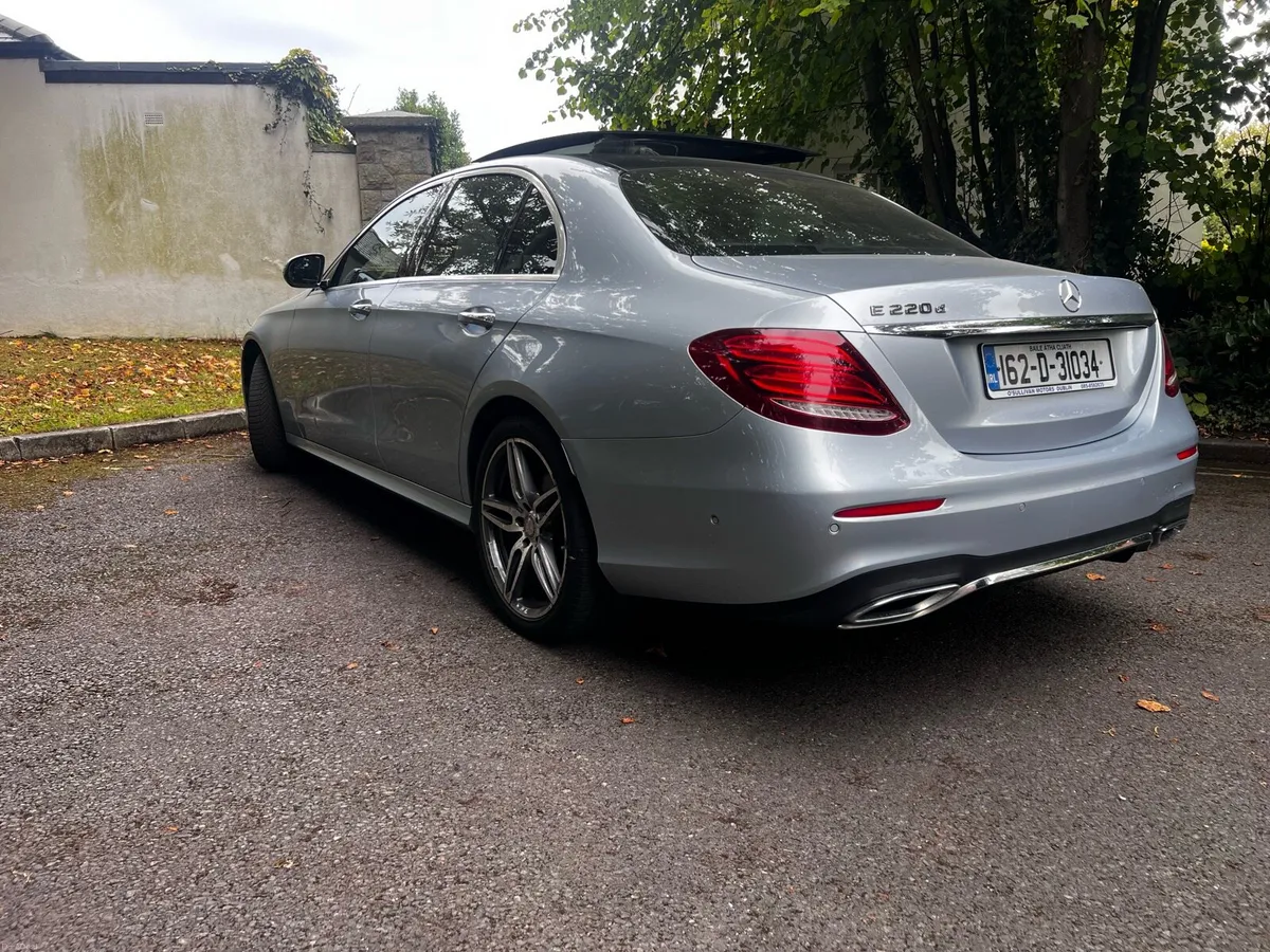 Mercedes E220d AMG PREMIUM - Image 5
