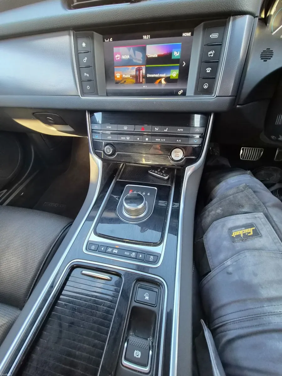 Jaguar XF 2018 - Image 1