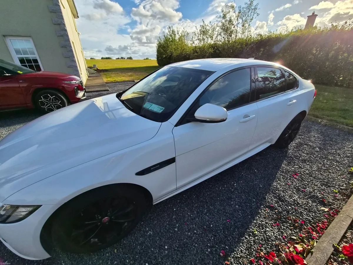 Jaguar XF 2018 - Image 5
