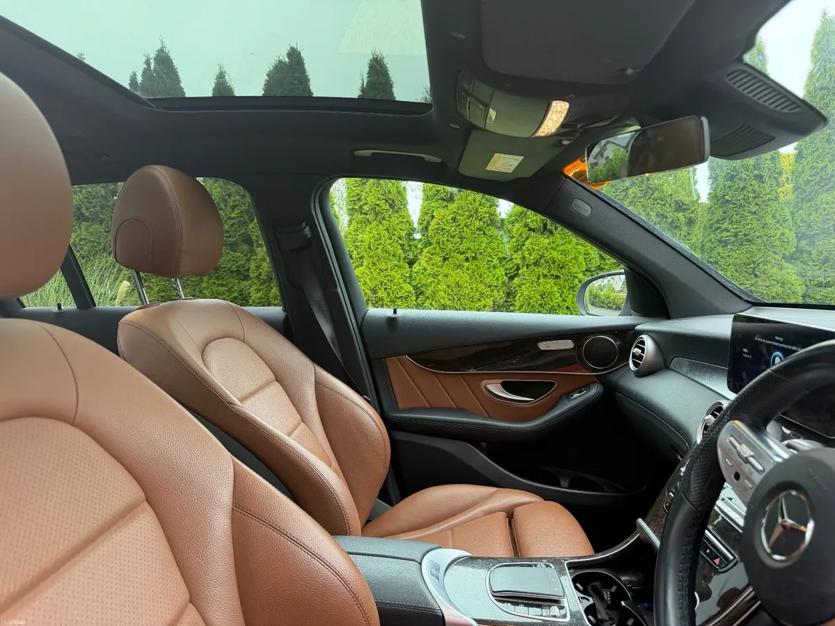 Mercedes-Benz GLC 300 (22 D Registered) - Image 5