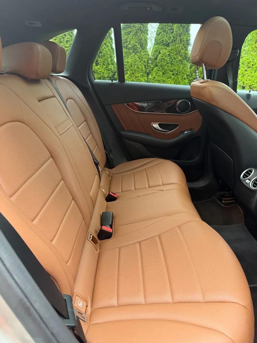 Mercedes-Benz GLC 300 (22 D Registered) - Image 4