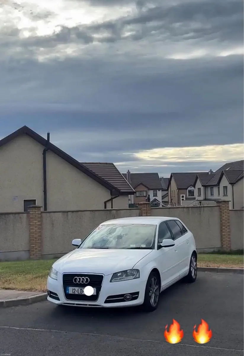 AUDI A3 HATCHBACK 1.6 - Image 2