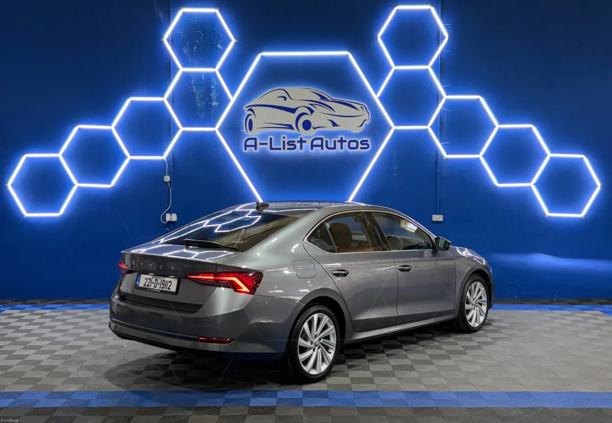 Skoda Octavia 2.0TDI Style / FINANCE AVAILABLE - Image 3