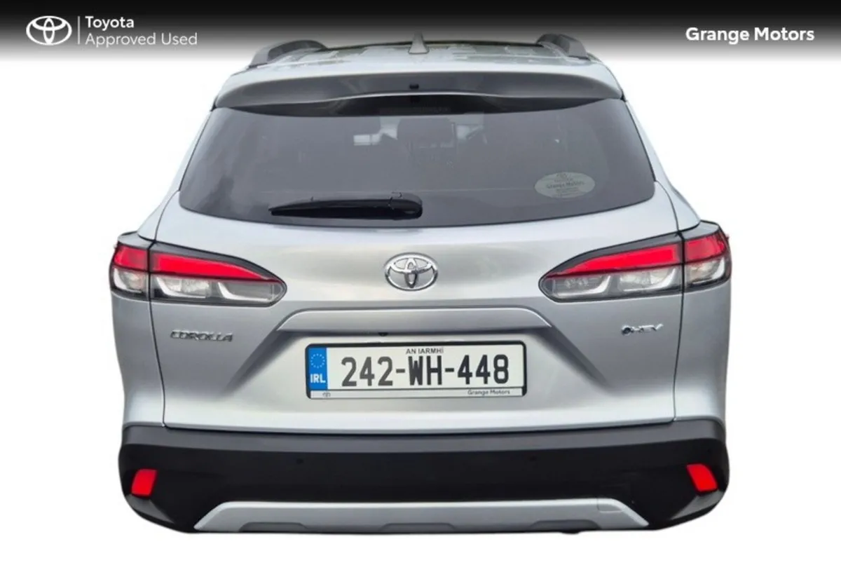 Toyota Corolla Cross 1.8 HYBRID SOL 5DR**IMMACULAT - Image 4