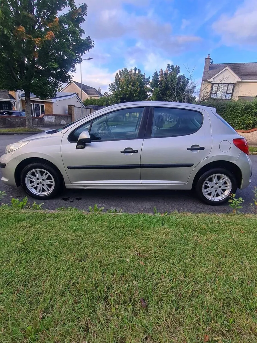 Peugeot 207 - Image 2