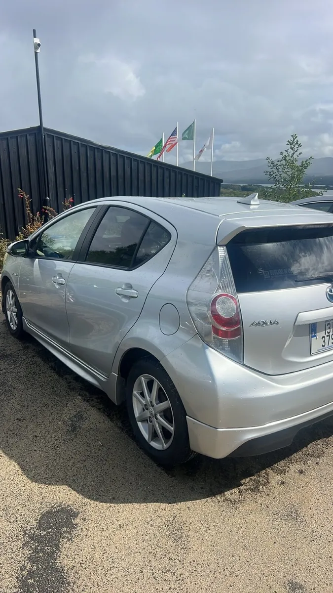 Toyota Aqua 2013 - Image 3