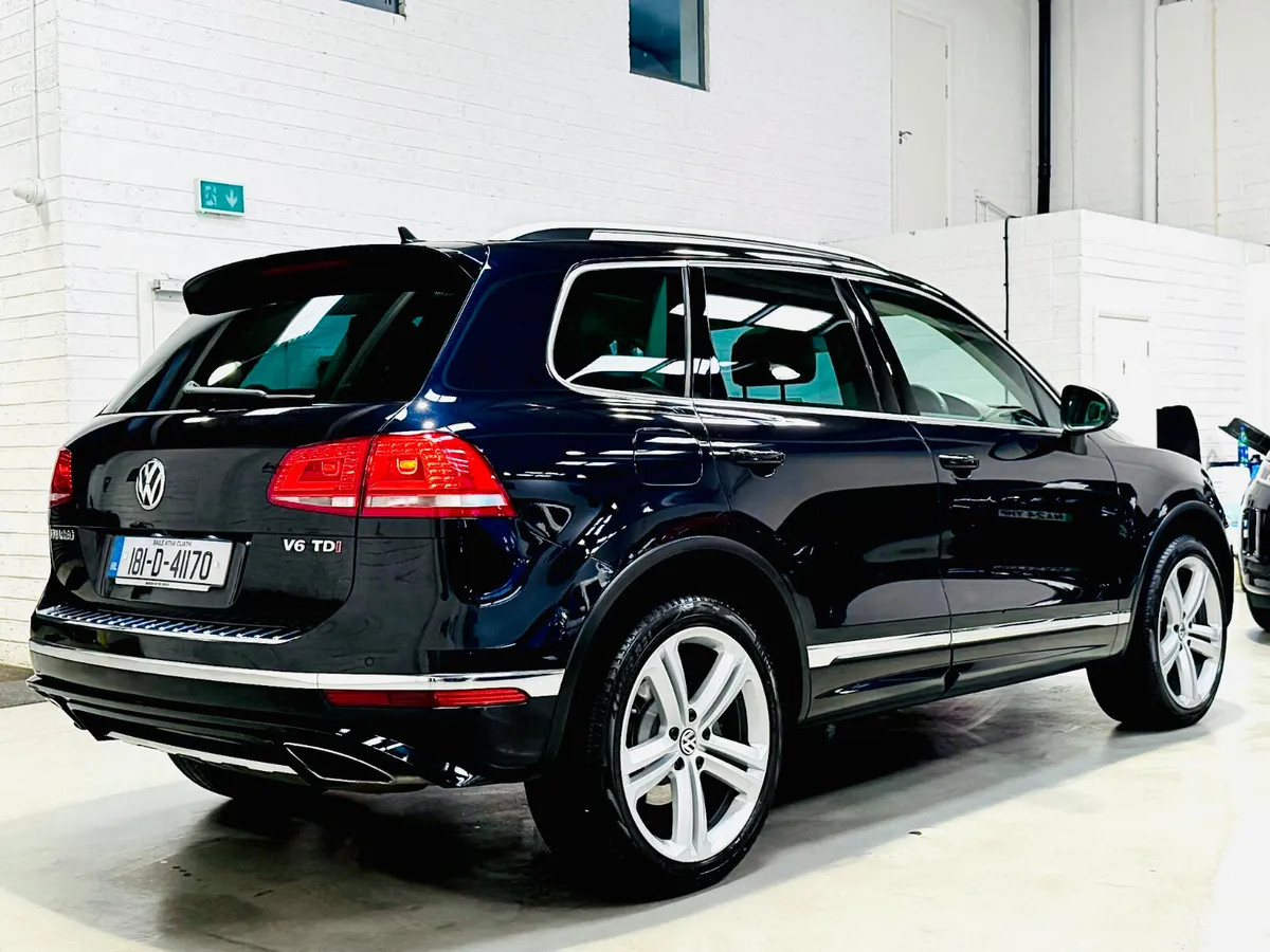 *FACTORY FITTED CREW CAB*VW TOUAREG - Image 6