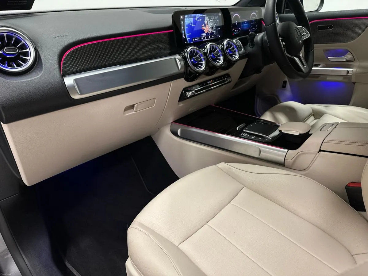 Mercedes-Benz EQB EQB300 4Matic Progressive Line - Image 6