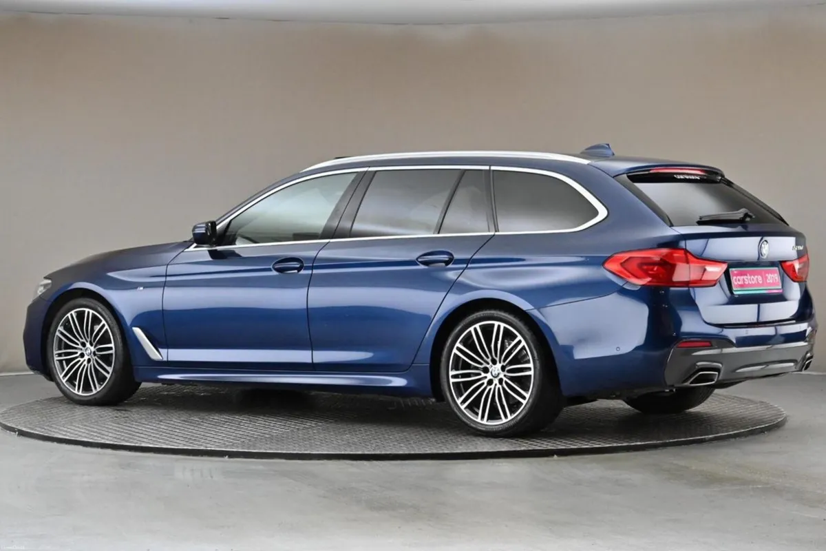 BMW 5-Series 520D M SPORT ZM5T TOURING **BEIGE LEA - Image 5