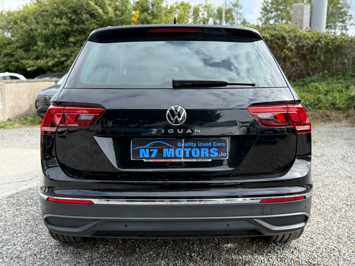 2023 Volkswagen Tiguan LIFE 2.0 TDI AUTO - Image 4