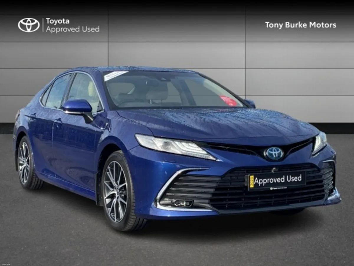 Toyota Camry Platinum Edition & Ivory Leather - 2. - Image 1