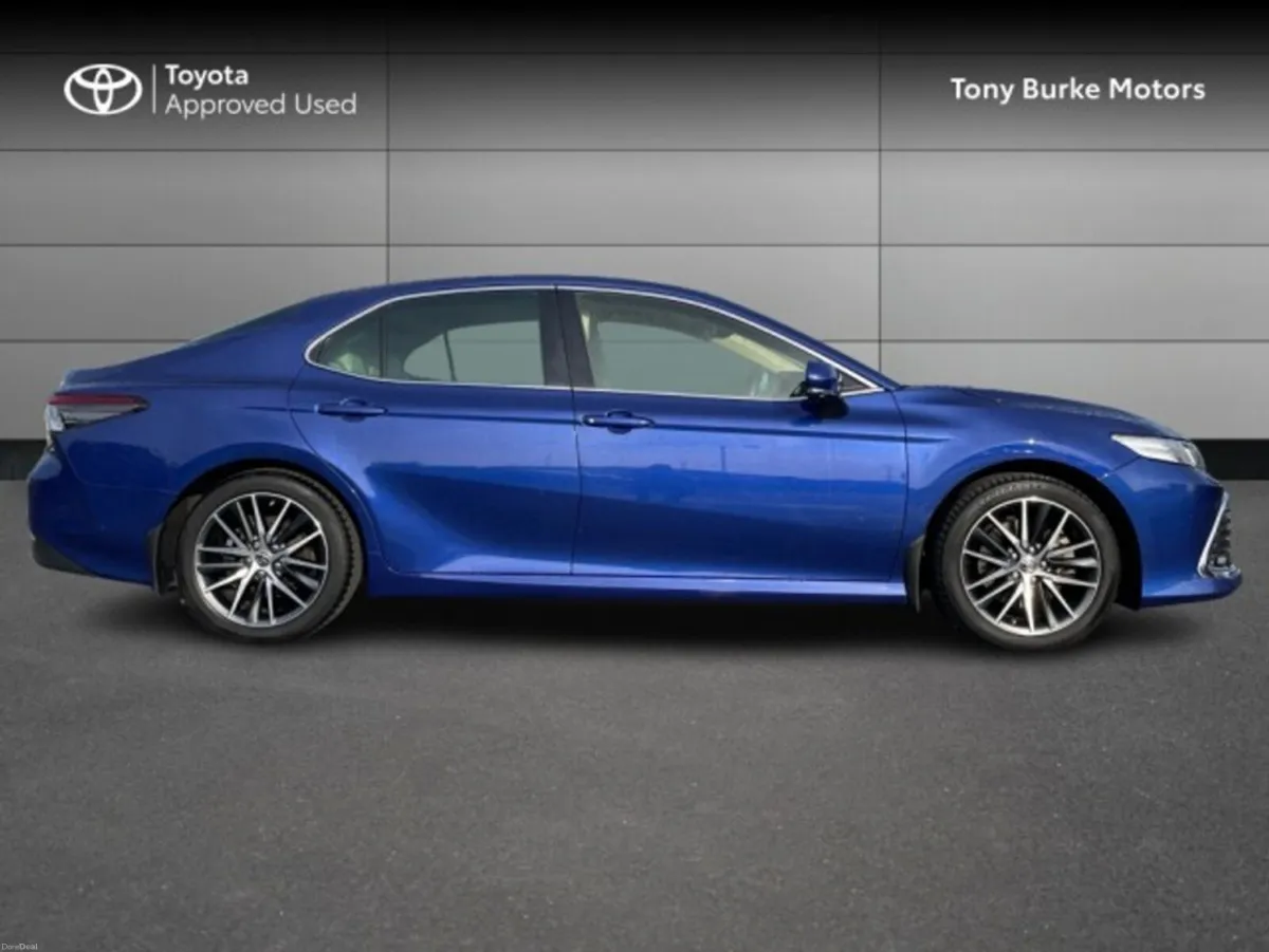 Toyota Camry Platinum Edition & Ivory Leather - 2. - Image 3