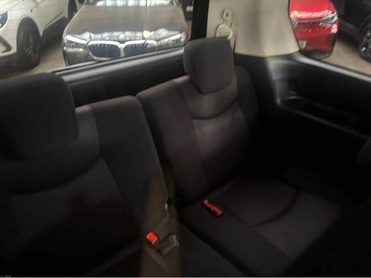 Nissan Serena 7 Seater HYBRID 5DR Auto Electric Si - Image 5