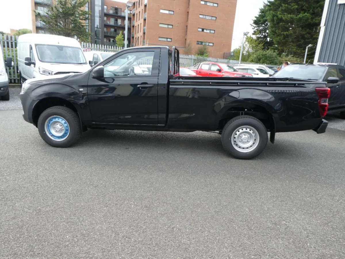 Isuzu D-Max Single Cab 2.2l pre reg - Image 4