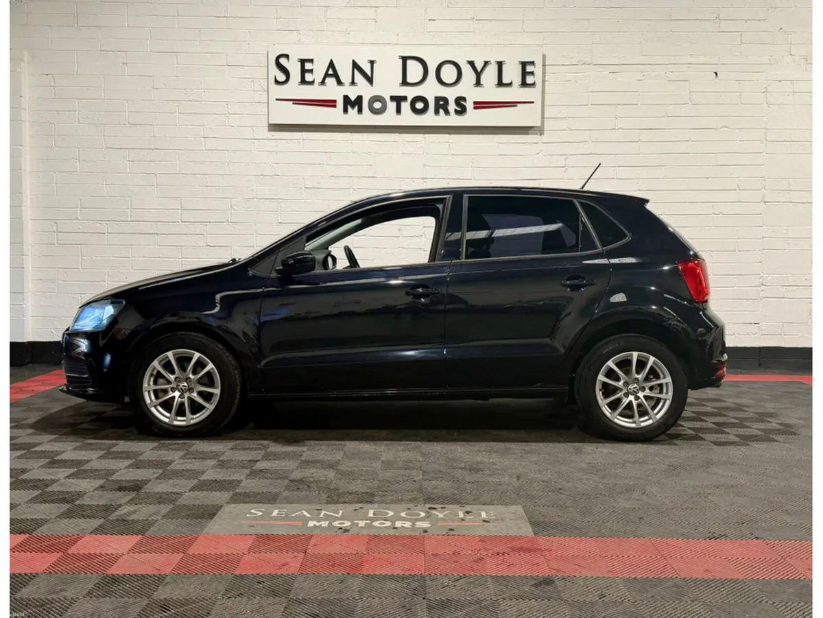 Volkswagen Polo 1.2 PETROL TSI AUTO BLACK - Image 5