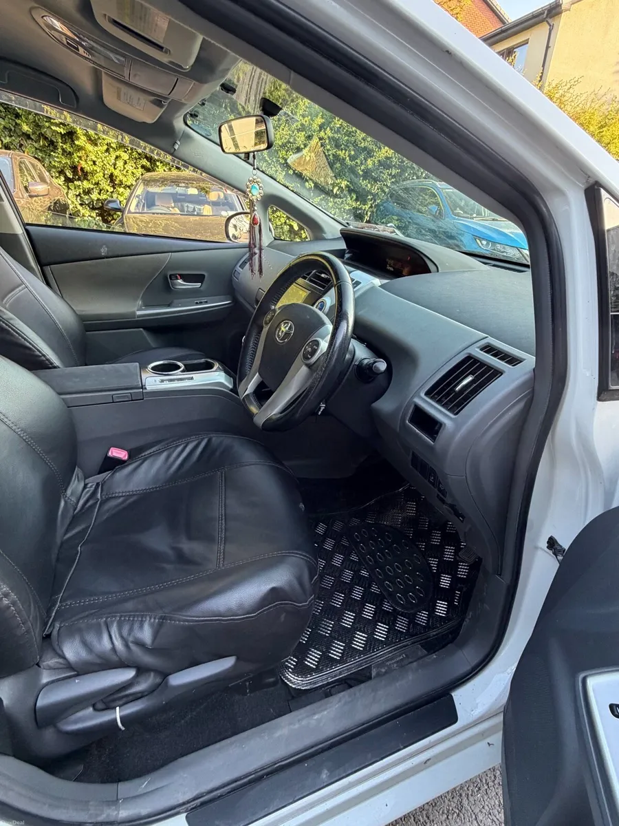 Car - Image 6