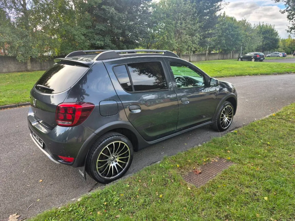 Dacia sandero stepway 1.5d - Image 2