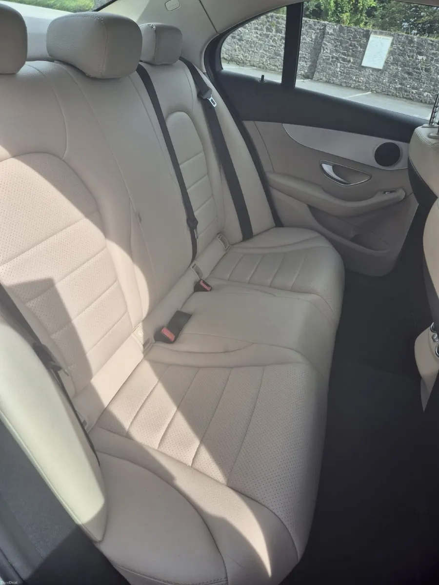 Mercedes-Benz C-Class 2017 - Image 3