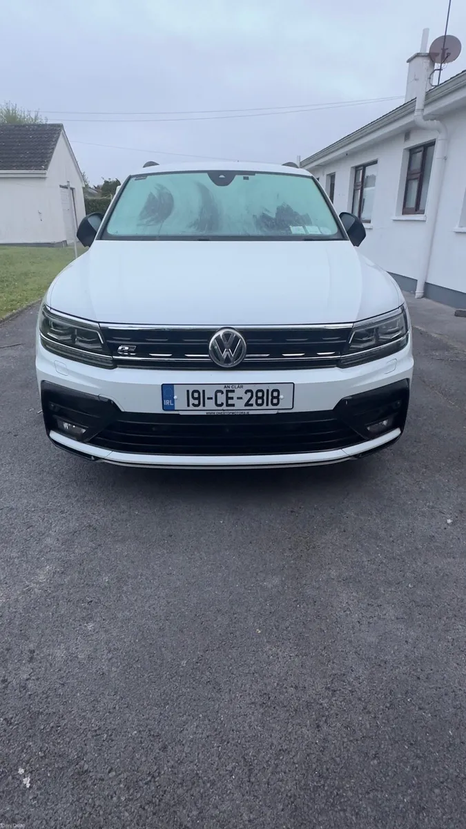 TIGUAN R-LINE BLACK EDITION ONLY (62,000km) - Image 1
