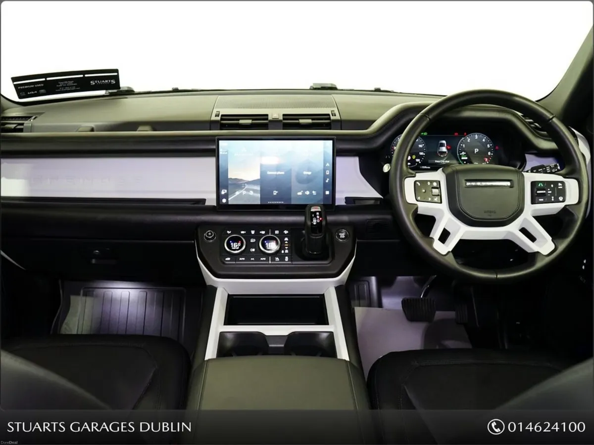 Land Rover Defender X-DYNAMIC HSE DEFENDER 110 PHE - Image 4