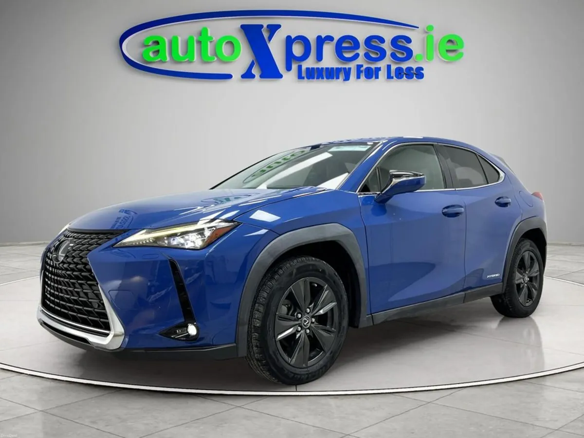 Lexus UX 2.0 Hybrid, Reversing camera - Image 5