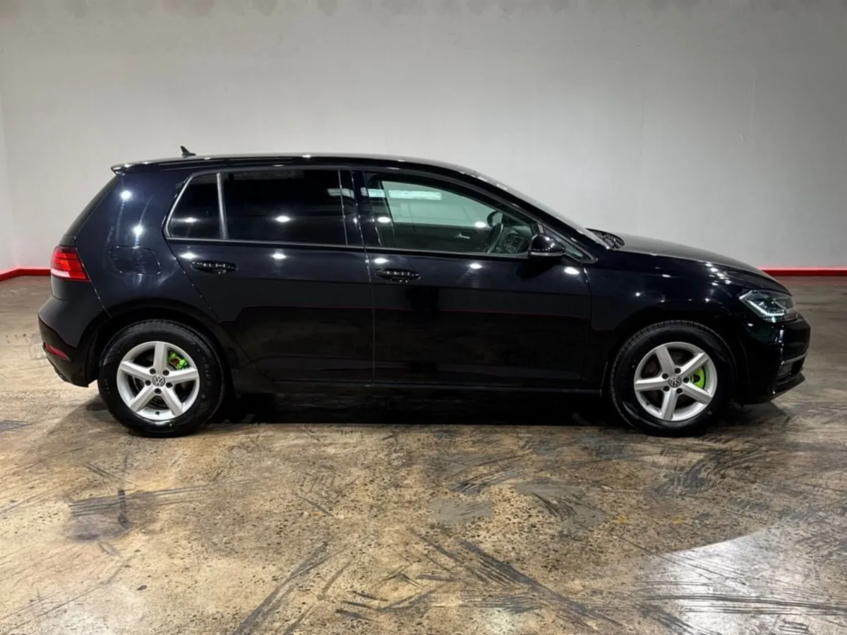 Volkswagen Golf 1.2 TSI COMFORT LINE AUTOMATIC - C - Image 2