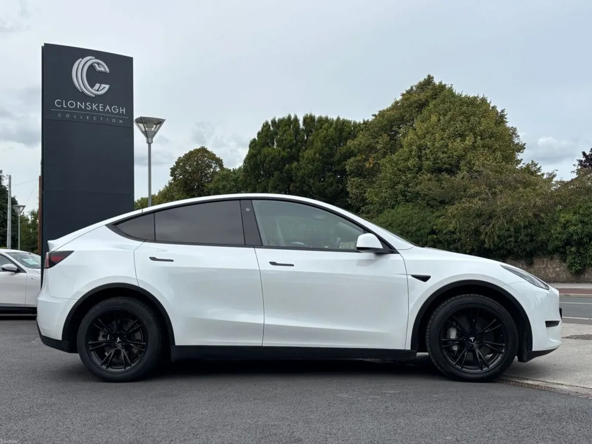 Tesla Model Y RWD - Image 2