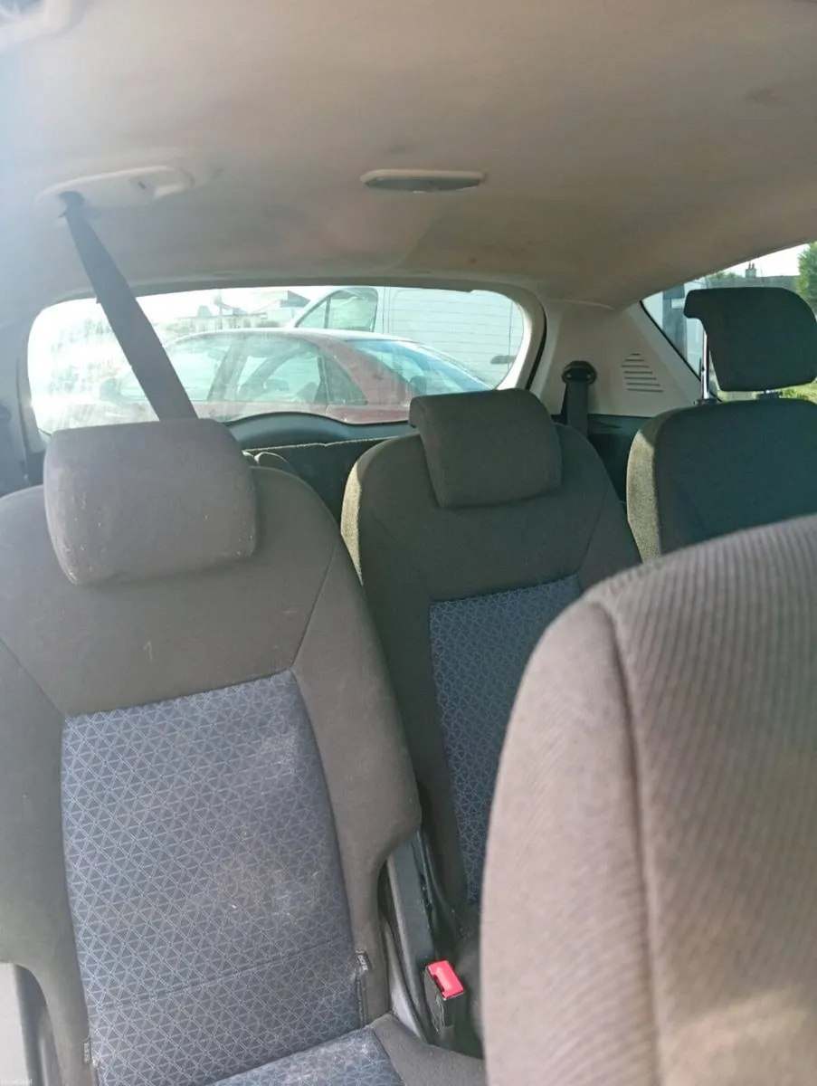 Car - Image 6