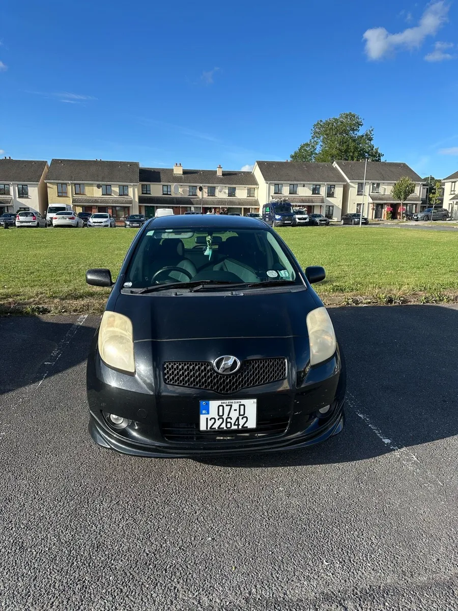 Automatic Toyota Vitz 2007 - Image 2