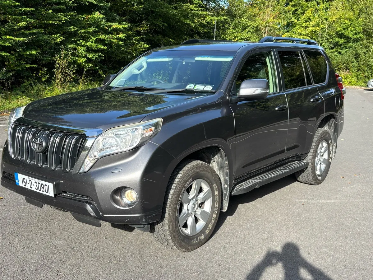 Toyota Land Cruiser 3 L, 5 seats - Image 3