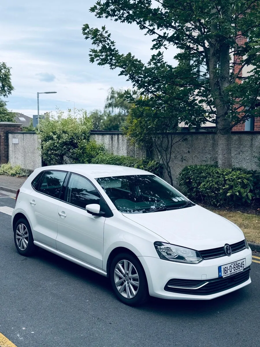 Volkswagen Polo 2016 - Image 2