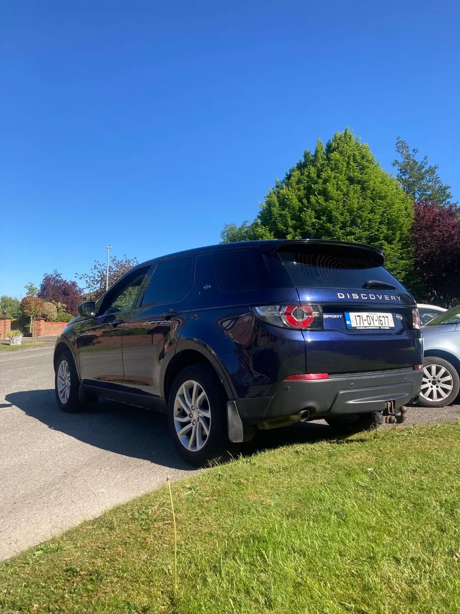 Land Rover Discovery Sport 2017 - Image 1
