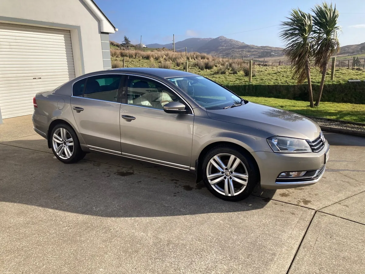 Volkswagen Passat 2012 - Image 6
