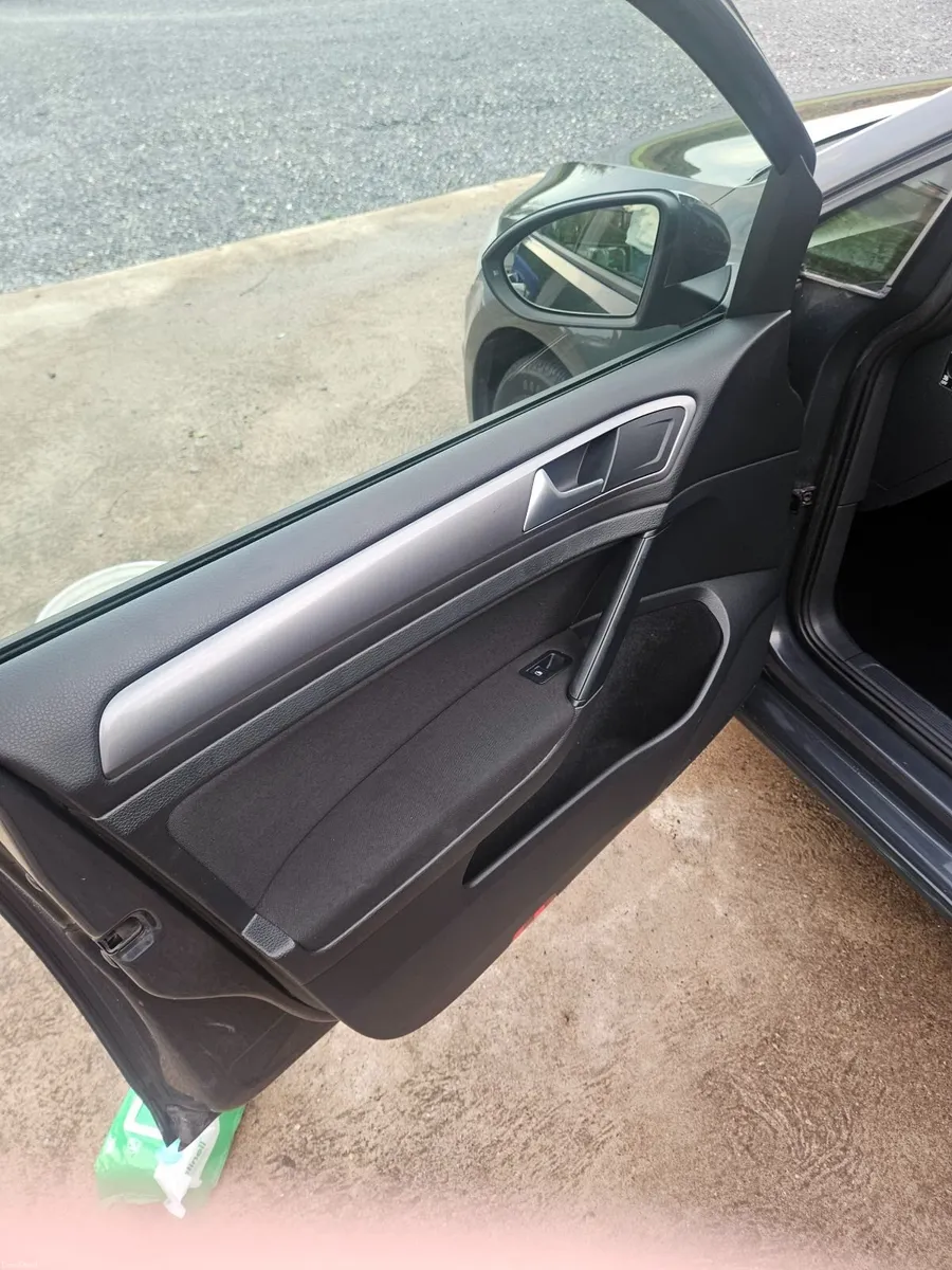 Volkswagen Golf 2014 - Image 4